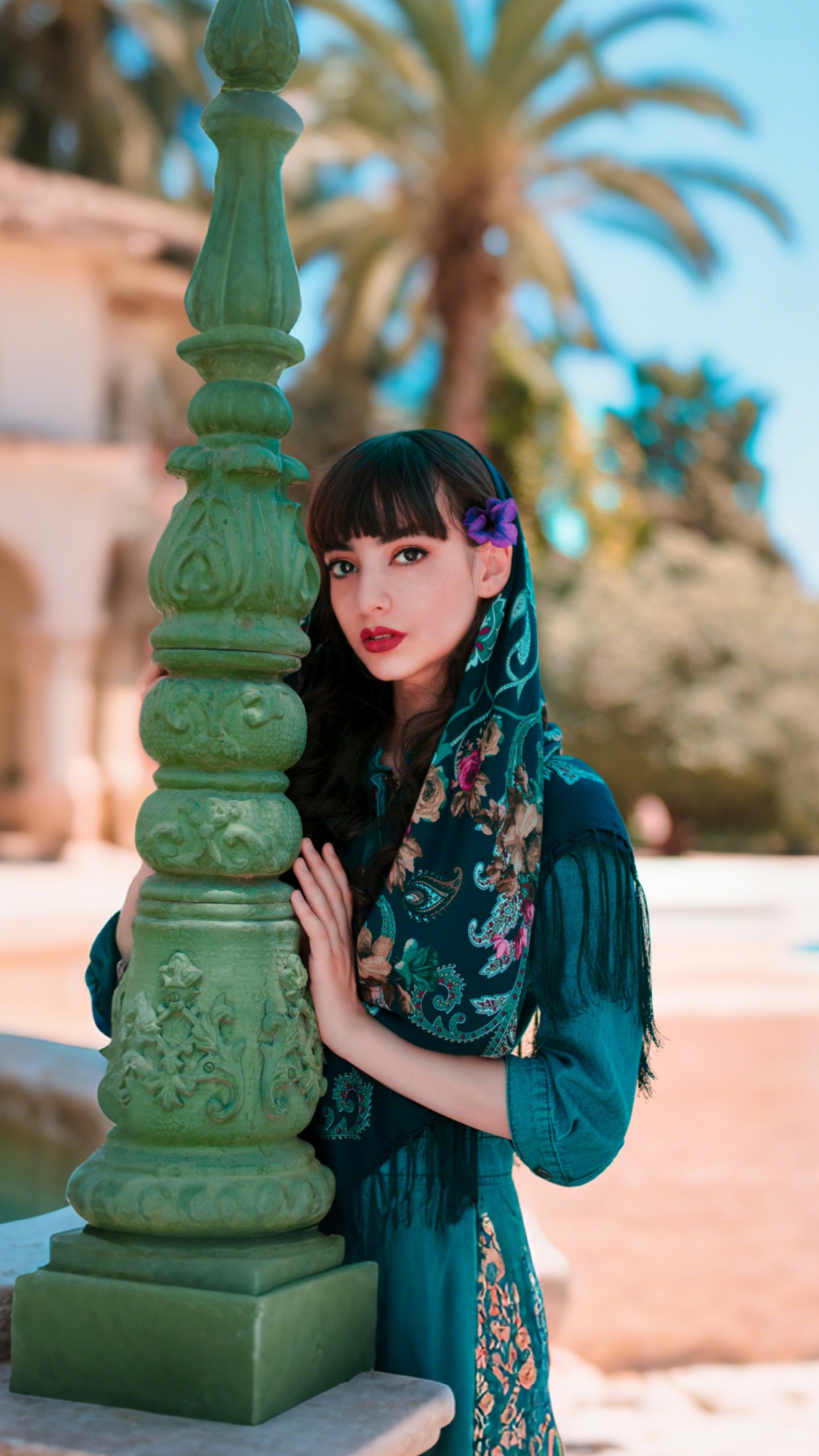 Graceful Sabai, Exotic Allure