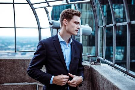 Dress Sharp Without Feeling Restricted at Work